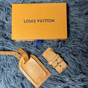 Louis Vuitton Luggage Tag and Poignet